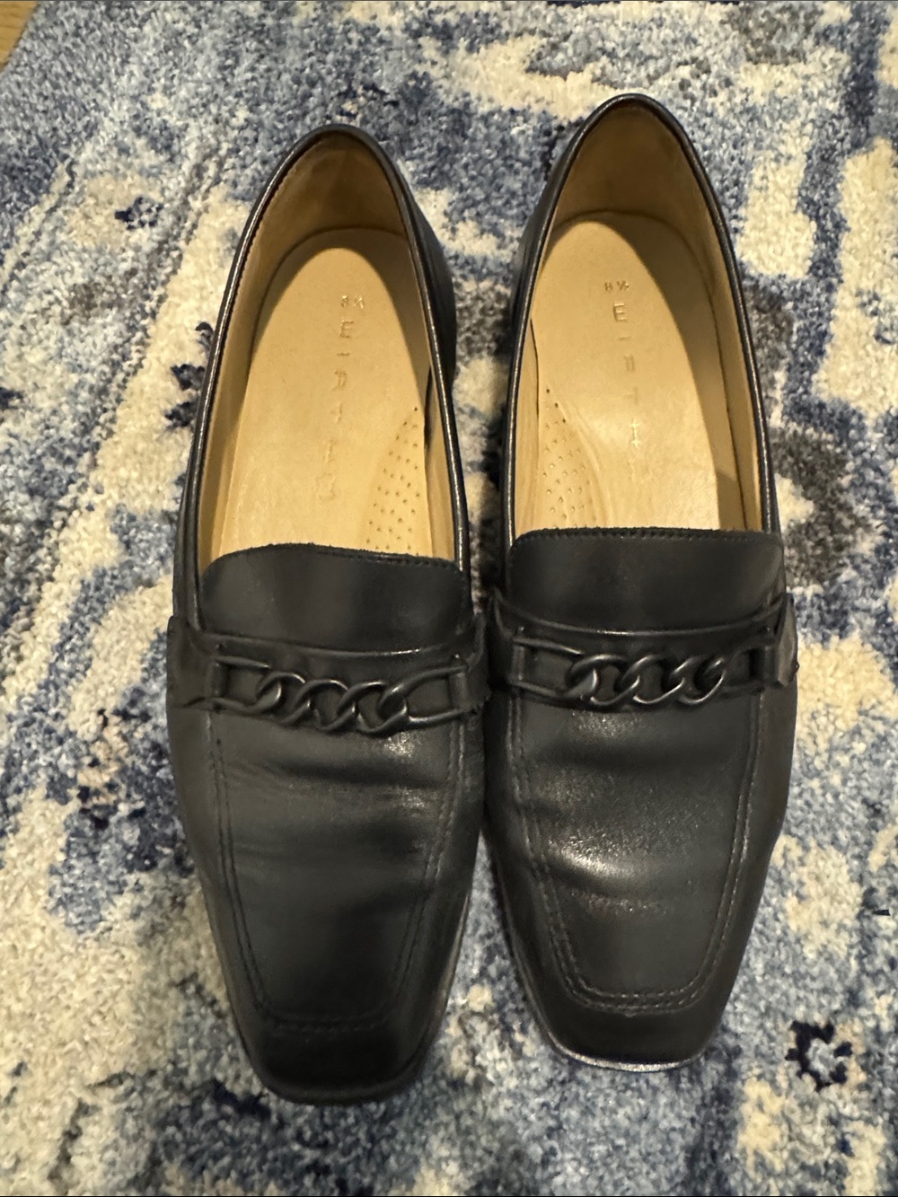 Women's Black Leather Chain-Trim Loafers